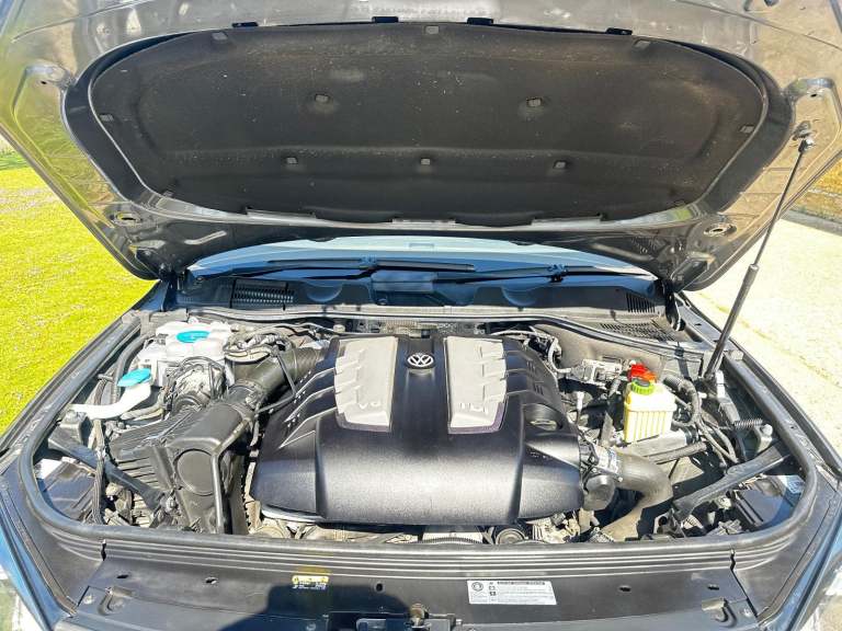 2017 67 Volkswagen Touareg 3.0 TDi V6 R-Line Auto