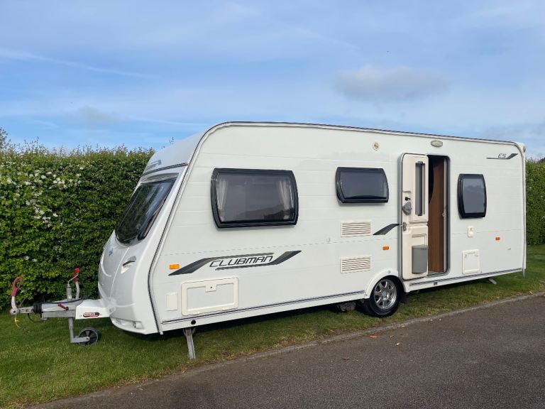 2010 Clubman ES Single Axel 4 Berth 