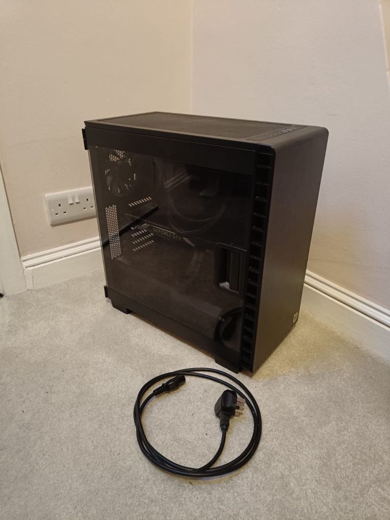 Custom water-cooled gaming PC- GTX 1080 Ti, i7‑7700K, 16GB DDR4, 250GB SSD+2TB HDD