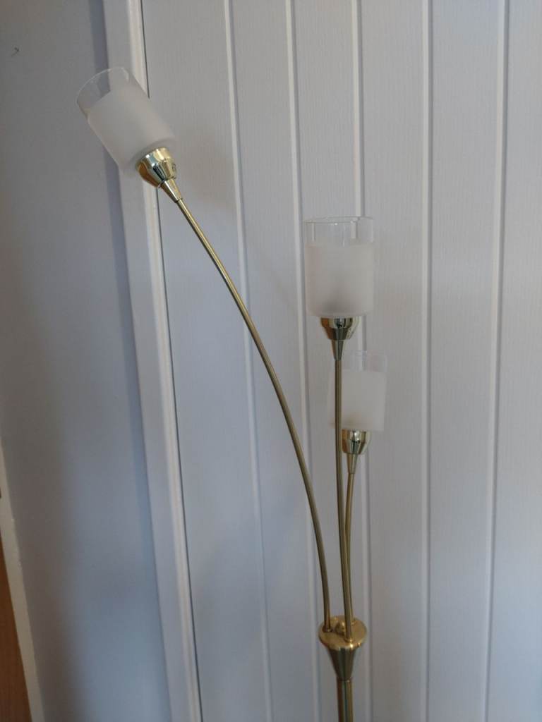 Pending collection Matching standard lamp and ceiling light