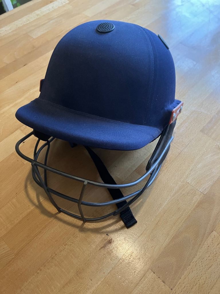 Cricket batting helmet