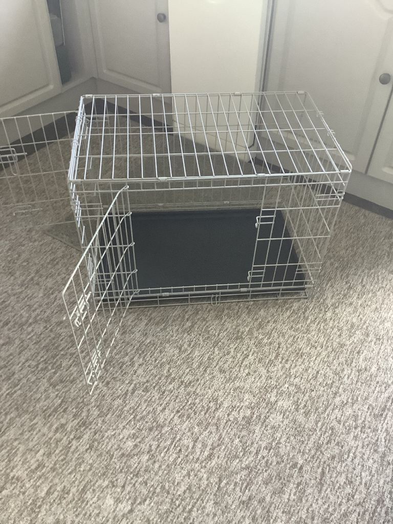 Dog Crate. Hardly used.