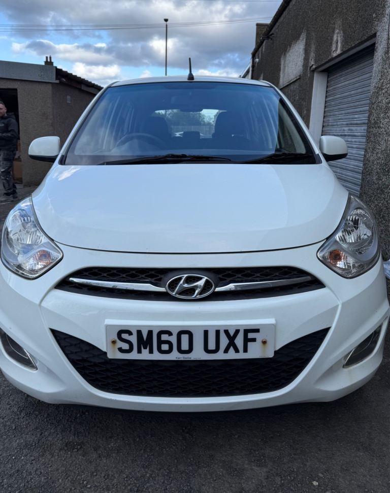 Hyundai i10 active 1.2 automatic auto 1 years MOT (unlike Ford Fiesta or Vauxhall Corsa)