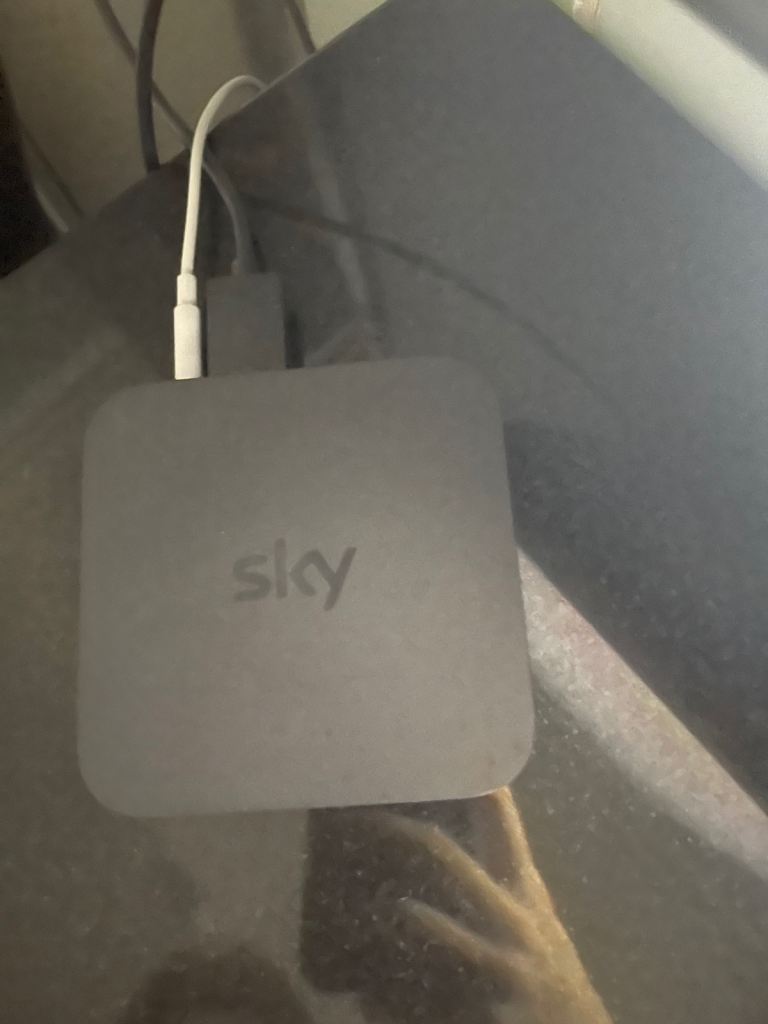 Sky Stream Puck with Remote – As Good As New