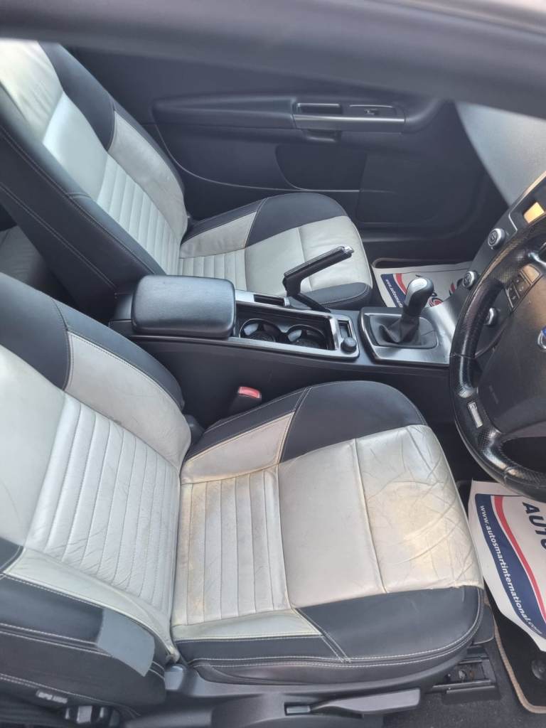 Volvo, C30, Hatchback, 2010, Manual, 1560 (cc), 3 doors