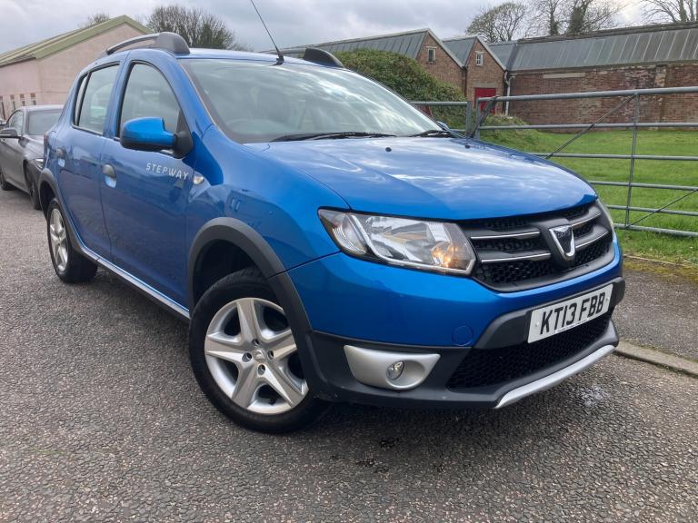 2013 Dacia Sandero Stepway 0.9 TCe Laureate Hatchback 5dr Petrol Manual Euro 5