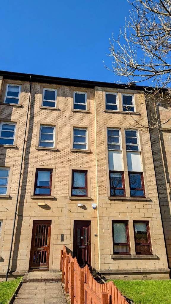 Partick: Spacious 2 double bedroom modern flat