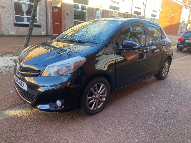 Toyota, YARIS, Hatchback, 2014, Manual, 1329 (cc), 5 doors