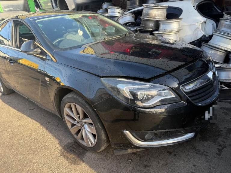 Breaking spare parts vauxhall insignia black xenon 