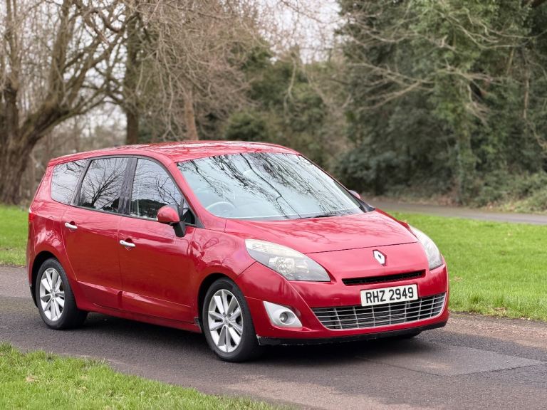 2010 Renault GScenic PR-Lege Automatic 2.0Diesel 7 Seater