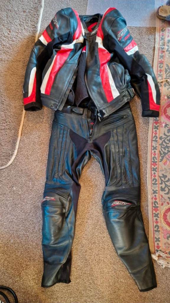 RST leathers