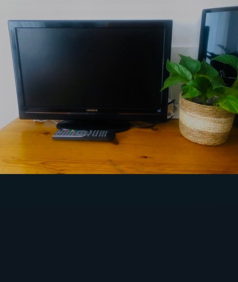 TV with built-in DVD player