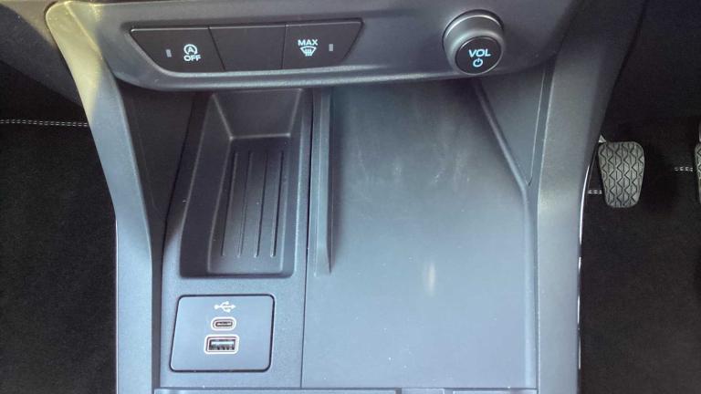 2024 Ford Puma 1.0 EcoBoost Hybrid mHEV Titanium 5dr Hatchback Petrol Manual