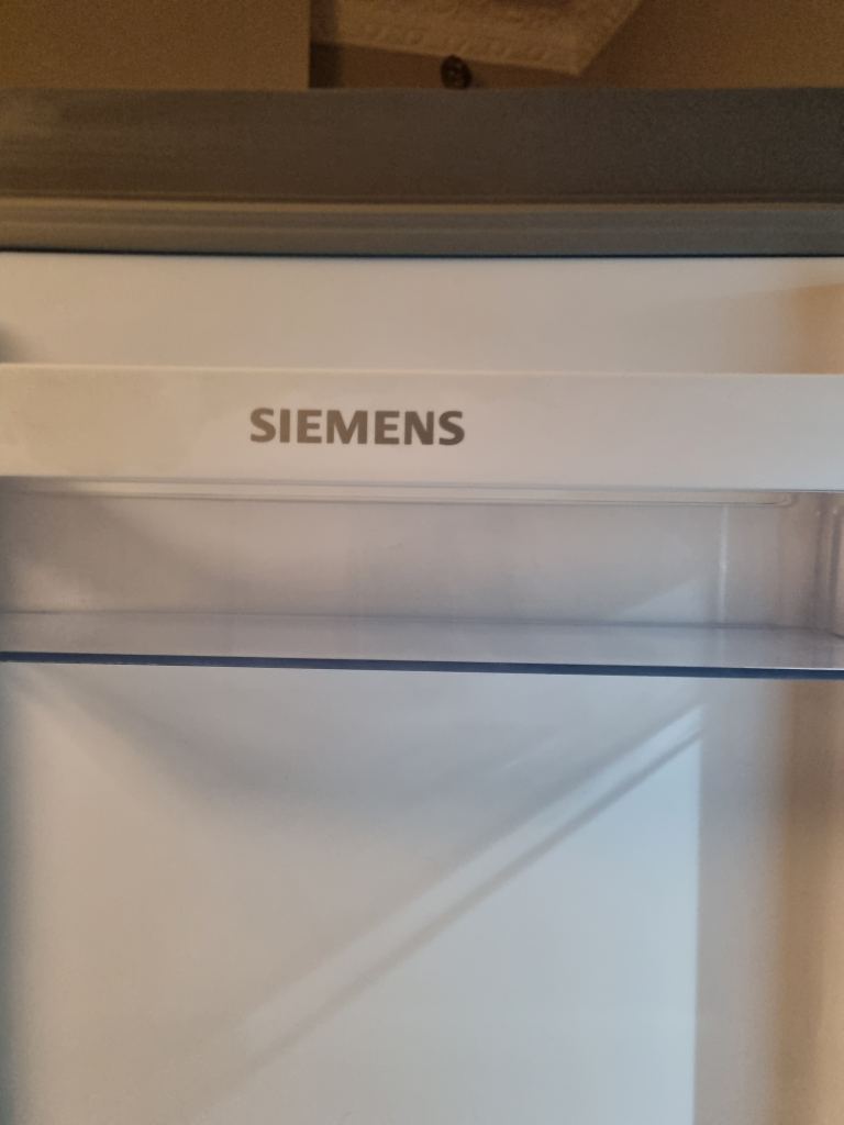 Siemens fridge freezer free standing metal grey 