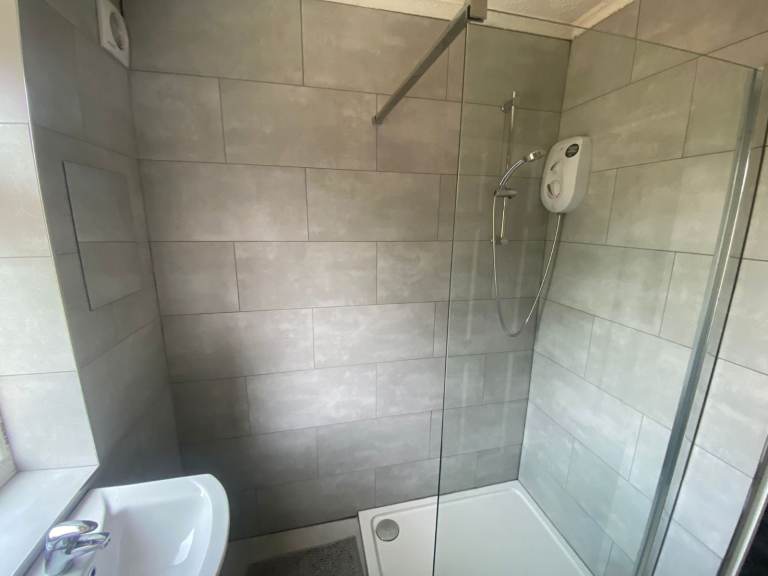 Furnished Room to Let – Bracknell