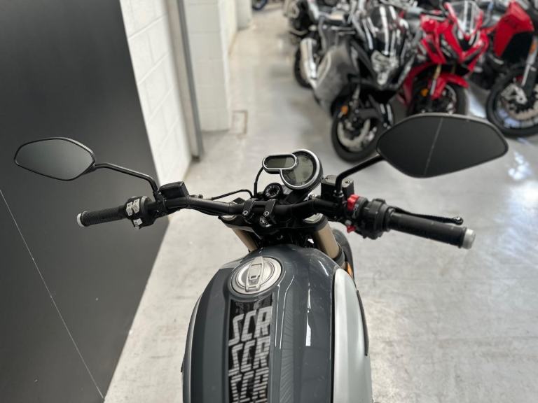 STUNNING LOW MILEAGE 2020/20 DUCATI SCRAMBLER 1100 SPECIAL 