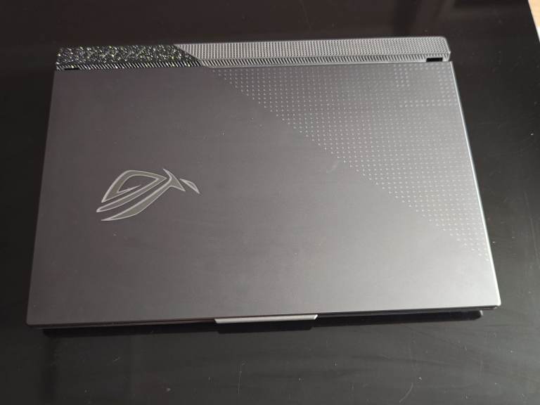 Gaming Laptop - ASUS ROG Strix G17 AMD Ryzen 7845HX RTX 4070