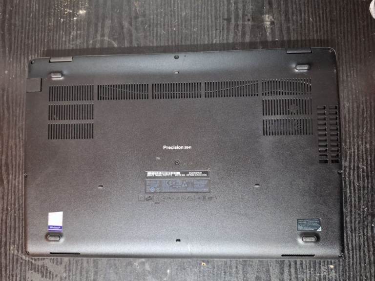 Dell Precision 3541,15 Inch ,Intel Core i7,  16GB RAM ,477GB SSD ,W11 Pro