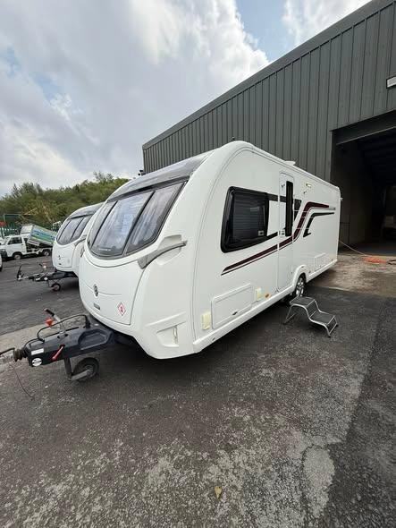 2014 SWIFT ELEGANCE 580 - 4 BERTH CARAVAN 