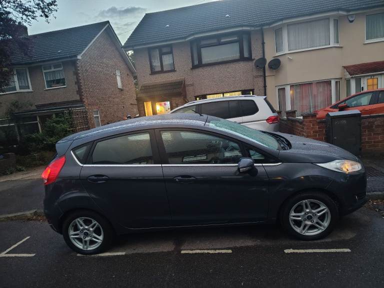 Ford, FIESTA, Hatchback, 2013, Manual, 998 (cc), 5 doors