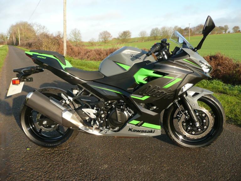 2019 Kawasaki Ninja 400 Pristine (624 miles!) Part ex / \Cards welcome.