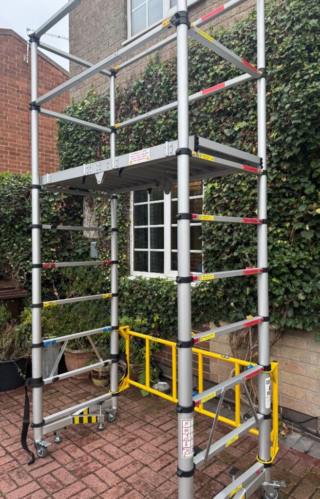 Teletower telescopic scaffold tower