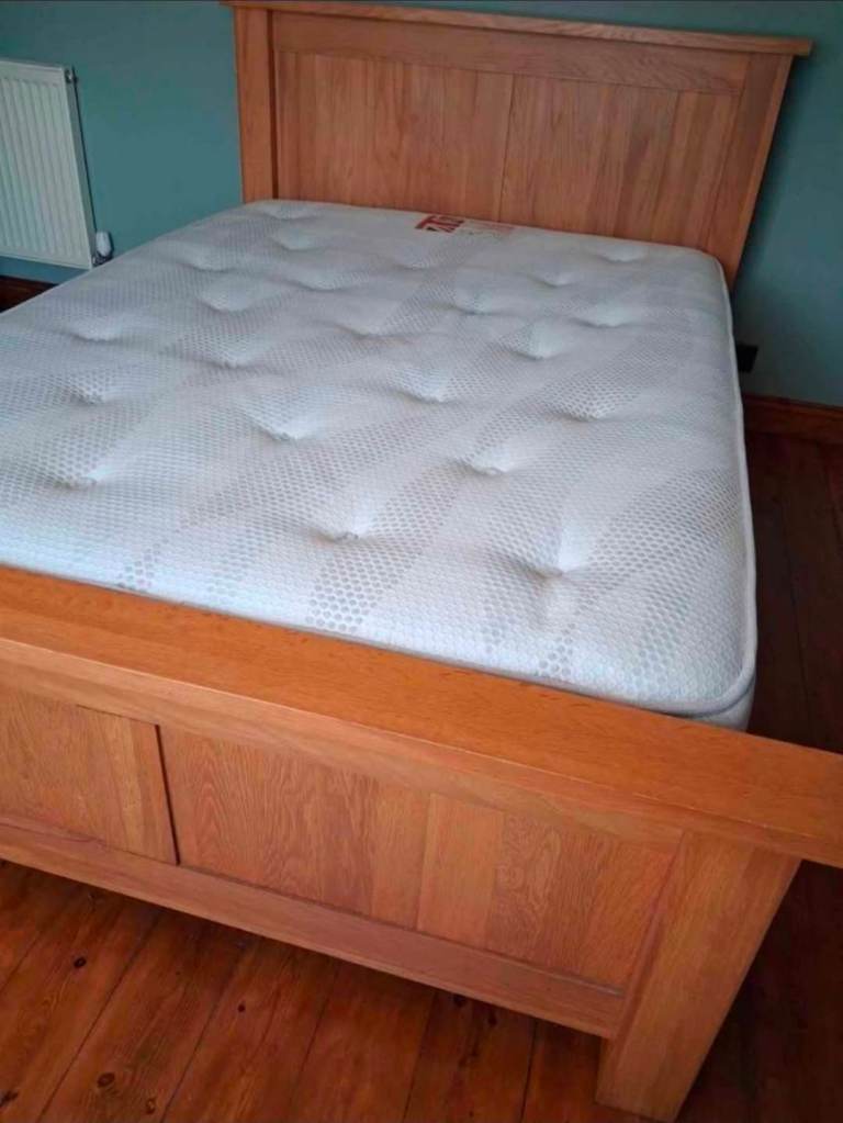 Stunning solid double bed and Mattress
