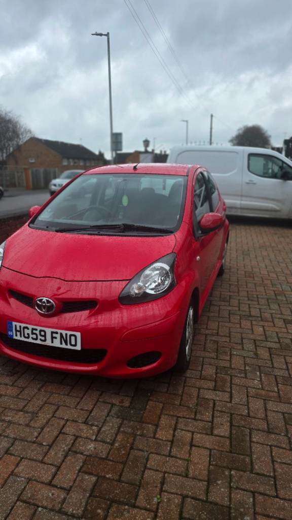 Toyota, AYGO, Hatchback, 2009, Manual, 998 (cc), 5 doors