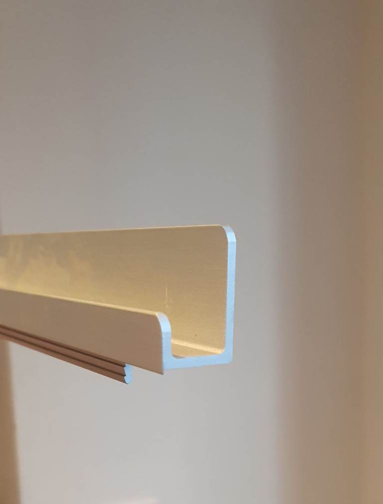 Wren kitchens Premium Aluminium Push-in Finger Edge Pull Handle Profile Kitchen Cabinet Door handles