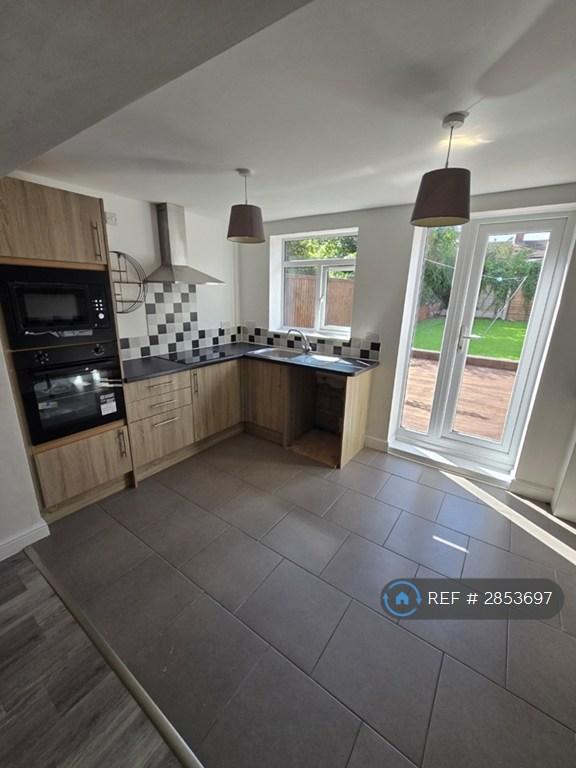 3 bedroom house in Orchard St, Stafford, ST17 (3 bed) (#2853697)