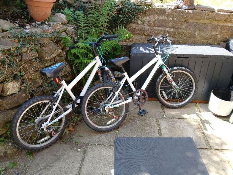 Pair of White Kids/Small Adult Bikes – Good Condition