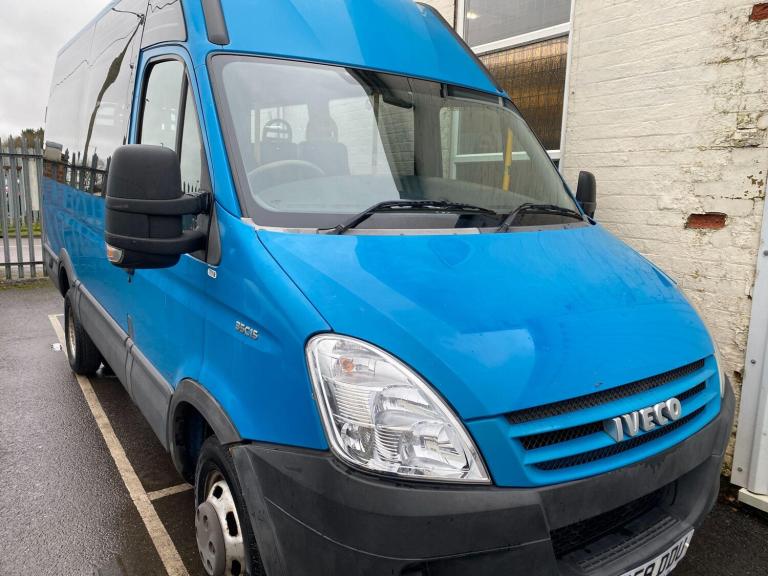  Iveco Daily IRIS MINIBUS 3.5T MWB HIGH ROOF 30cc Diesel Manual