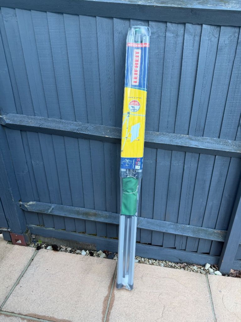 Portable rotary airer brand new 