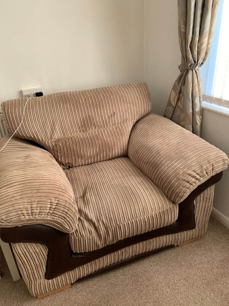 ARM CHAIR