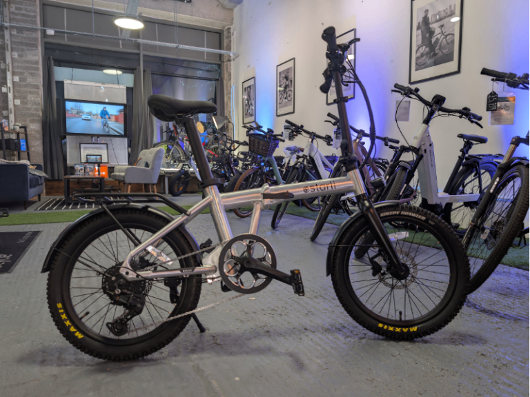 Estarli E20.9 Folding Electric Bike - Silver | 50km Range with chunky Maxxis Tyres