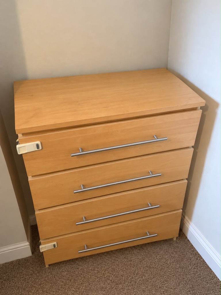 Wooden Chest of 4 Drawers – Good Condition