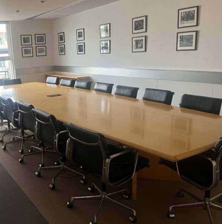 Extra Large Boardroom Table Meeting Table Conference Table Seats up to 16 people 500cm