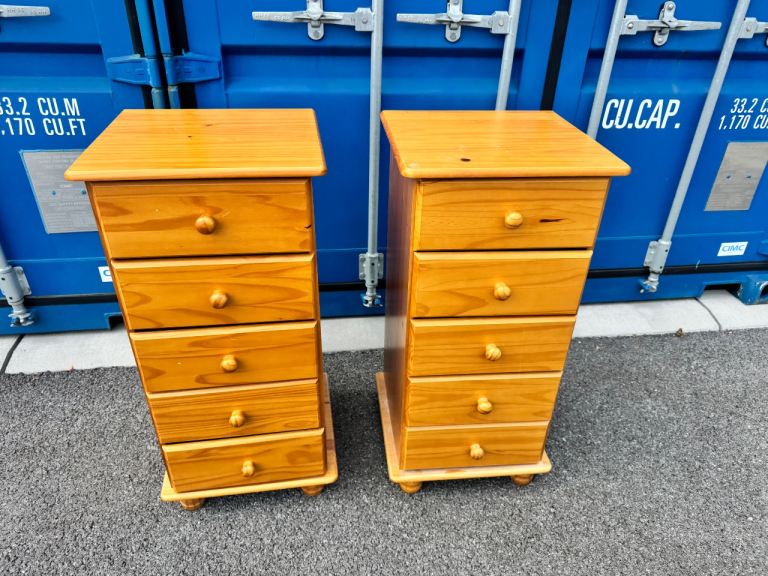 solid Pine chest of drawers possible Delivery