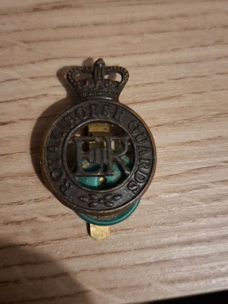Mixed army memorabilia 