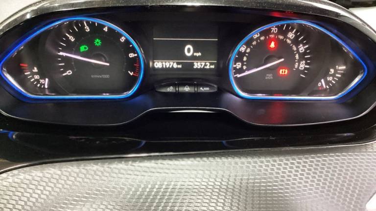 2018 Peugeot 2008 1.2 PureTech Allure Premium 5dr [Start Stop] HATCHBACK PETROL Manual