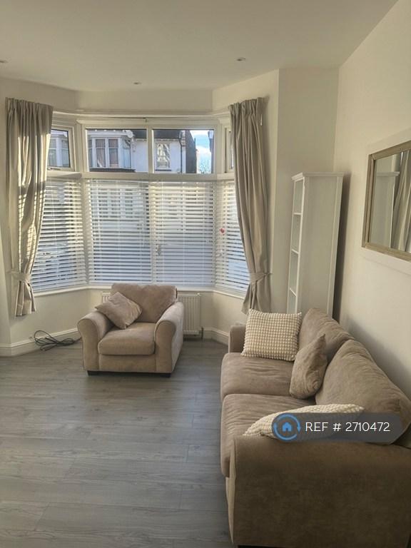 1 bedroom flat in Hindes Road Harrow, London, HA1 (1 bed) (#2710472)