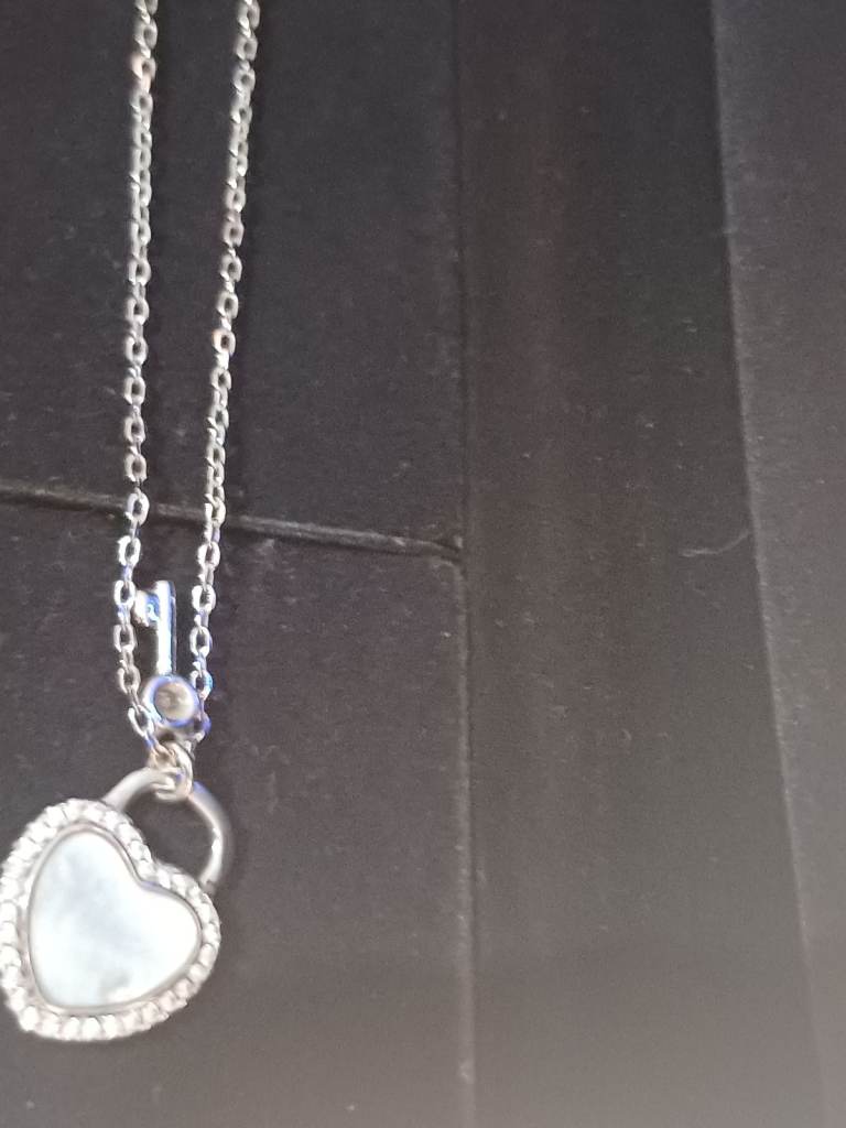 Beautiful Mother of Pear heart & Key 925 Necklace New 