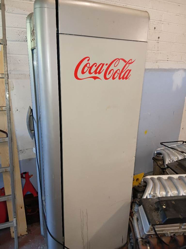 Coke drink fridge 