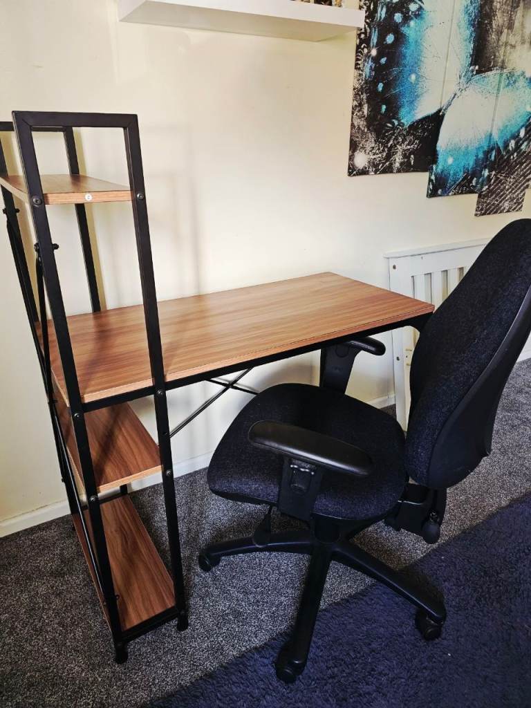 Office desk and chair