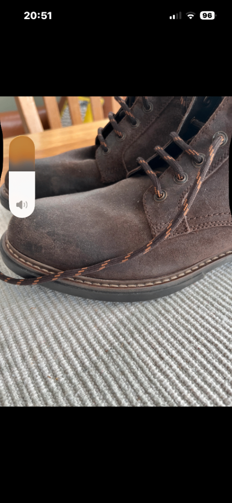 VGC men’s size 7 brown Nubuck leather lace-up boots