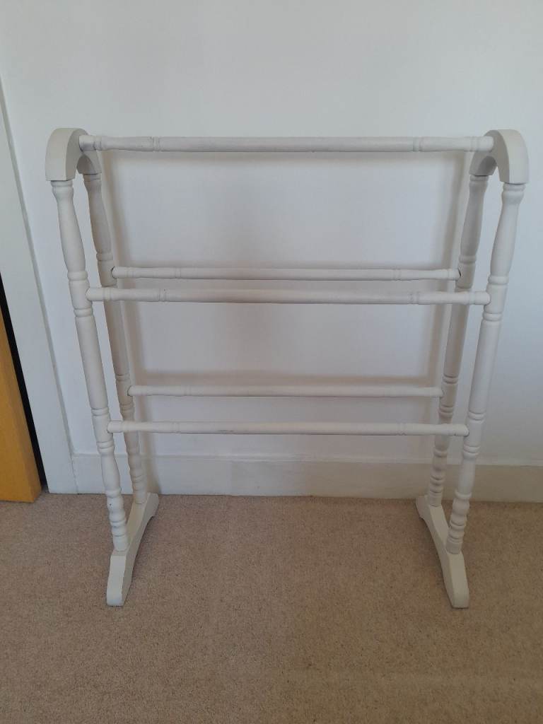 Wooden towel stand
