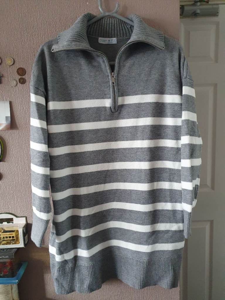 jumper size UK 12/14 £3