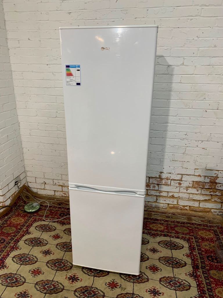 White Tall Fridge Freezer – Good Condition