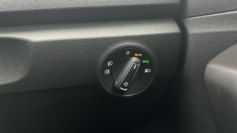 2019 Volkswagen T-Roc 1.5 TSI GPF EVO SEL SUV 5dr Petrol DSG Euro 6 (s/s) (150 ps) - HIGH BEAM AS...