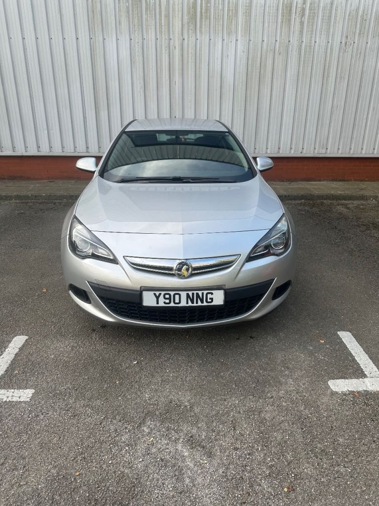 Vauxhall, ASTRA GTC, Hatchback, 2012, Manual, 1956 (cc), 3 doors